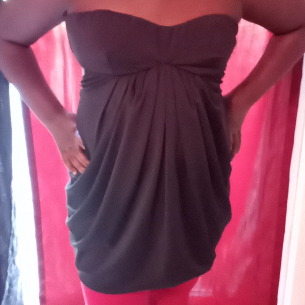 Dress - Picture 3 of 4